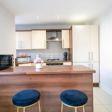 Botanic Apartment Sleeps 6 Belfast Exterior photo