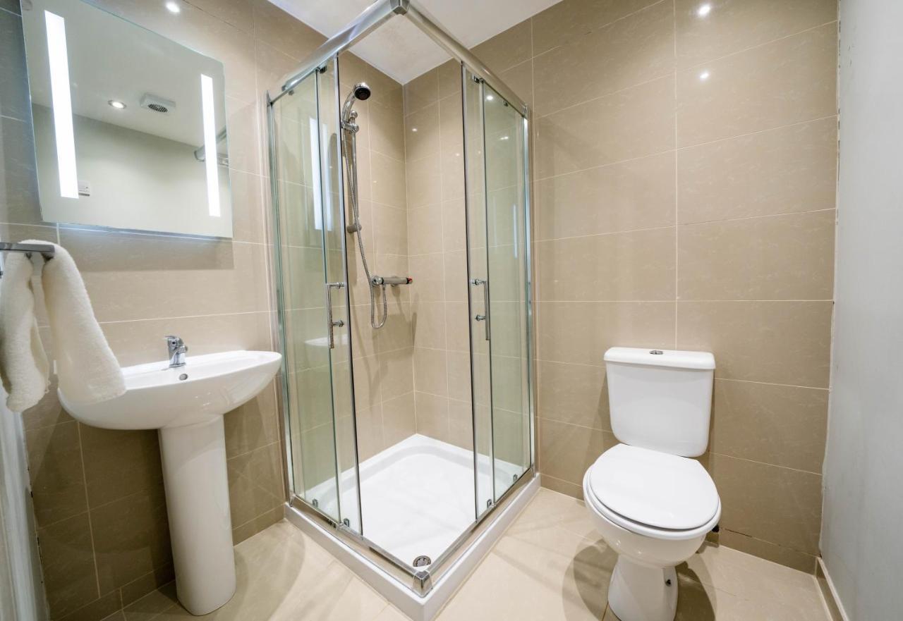 Botanic Sleeps 6 Apartment Belfast